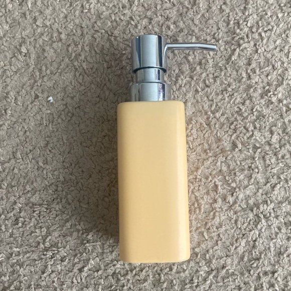 Soap Dispensor - Picture 3 of 3